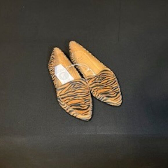 A New Day Shoes - Women's Patterened A New Day Micah Flats, Size 7.5, NWT